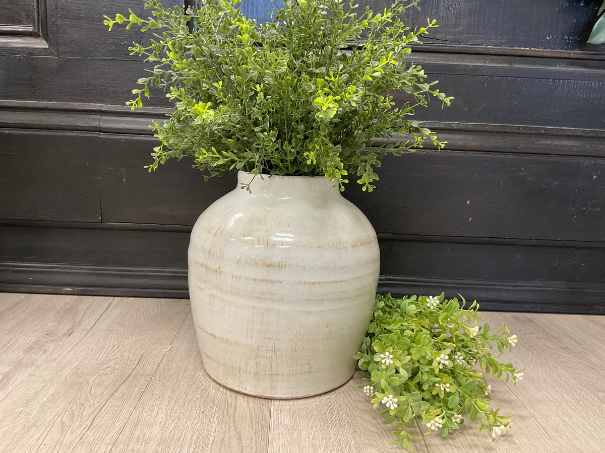Raelyn Roman Pot
