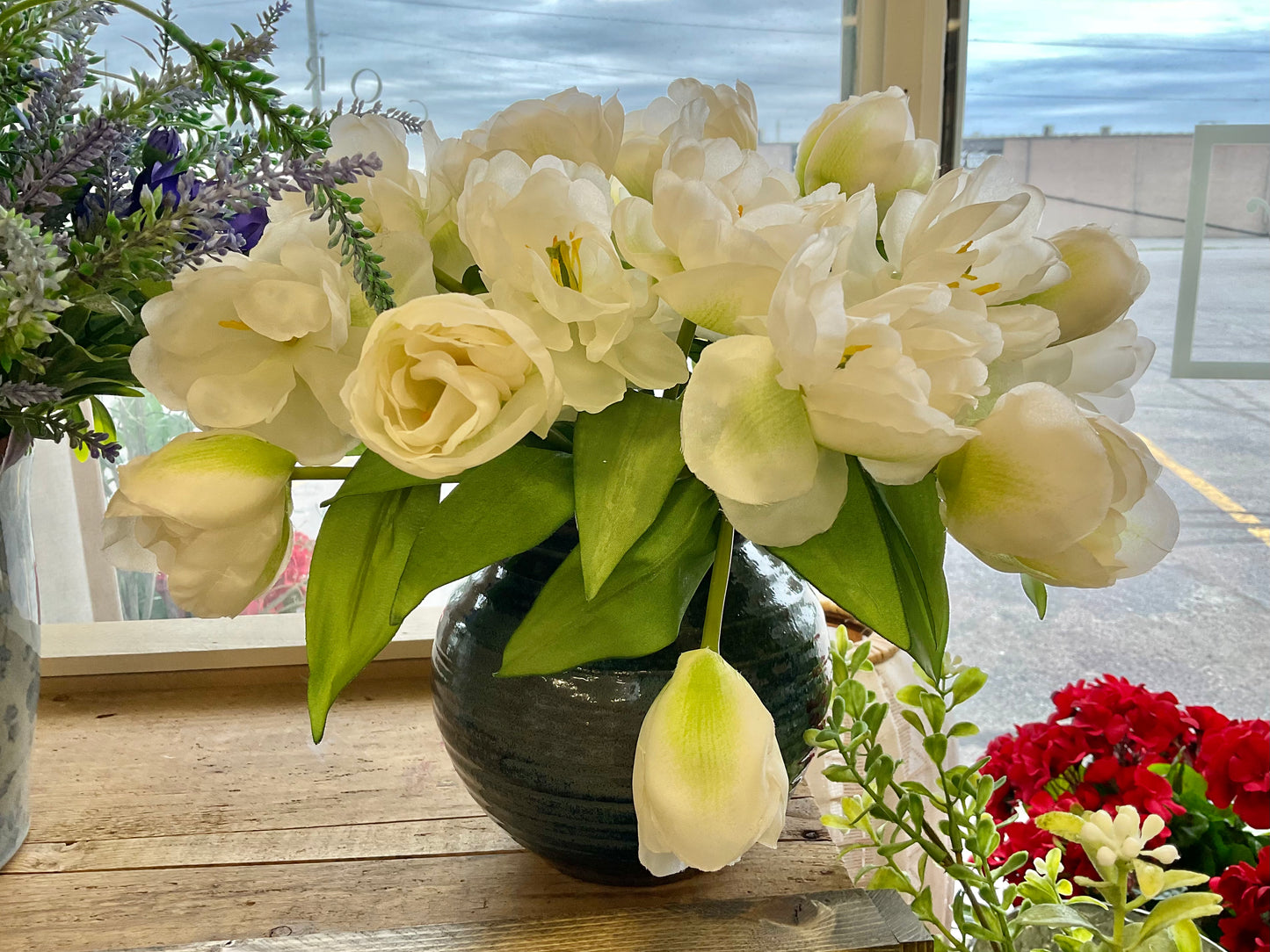 Simplicity Table Arrangement