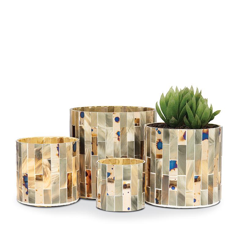 Vertical Tile Hurricane