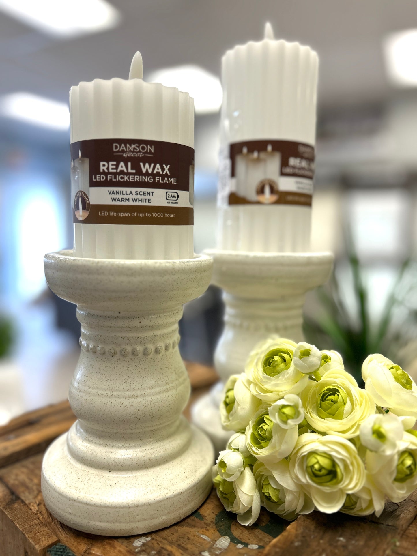 Chantilly Piller Holder