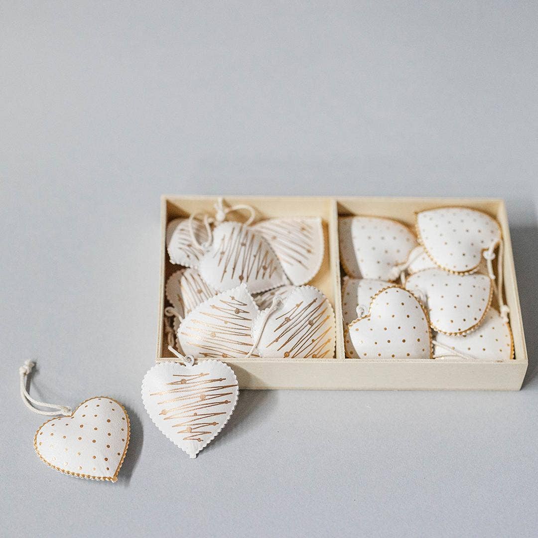 Metal Hearts in Wooden Box, Set of 16