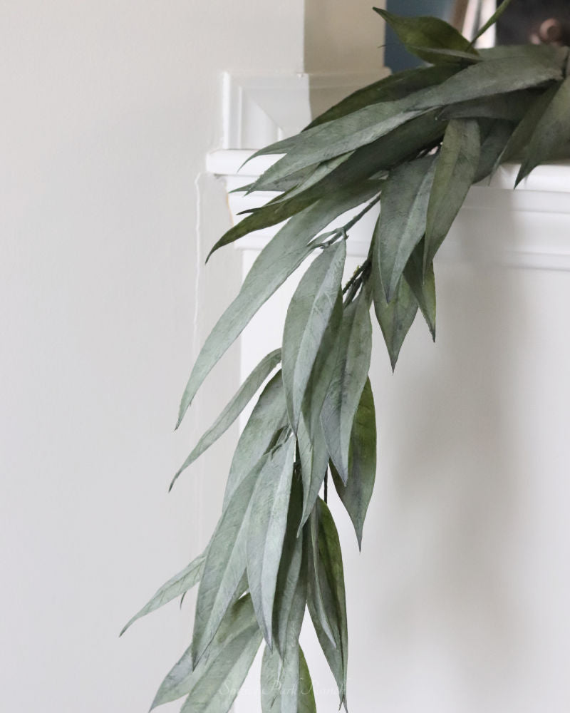 Muddy White Willow Garland