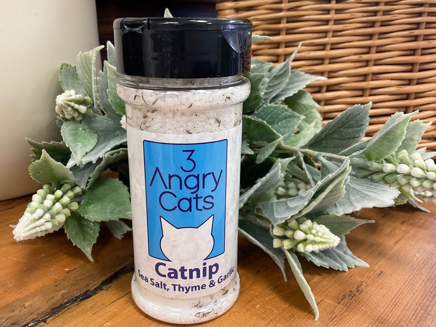 3 Angry Cats-Catnip (not for cats😉)