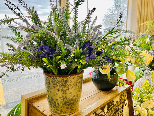 Tranquility Table Arrangement