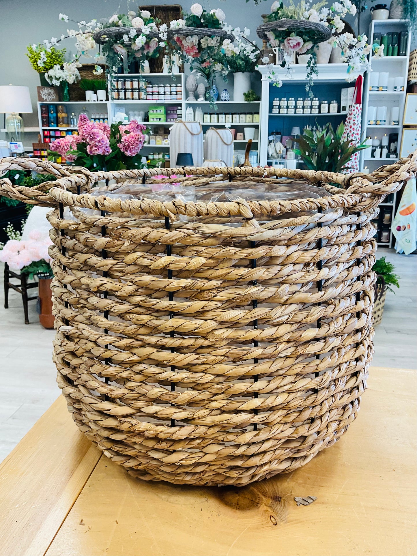 Rowan Hand Woven Planter Basket Large