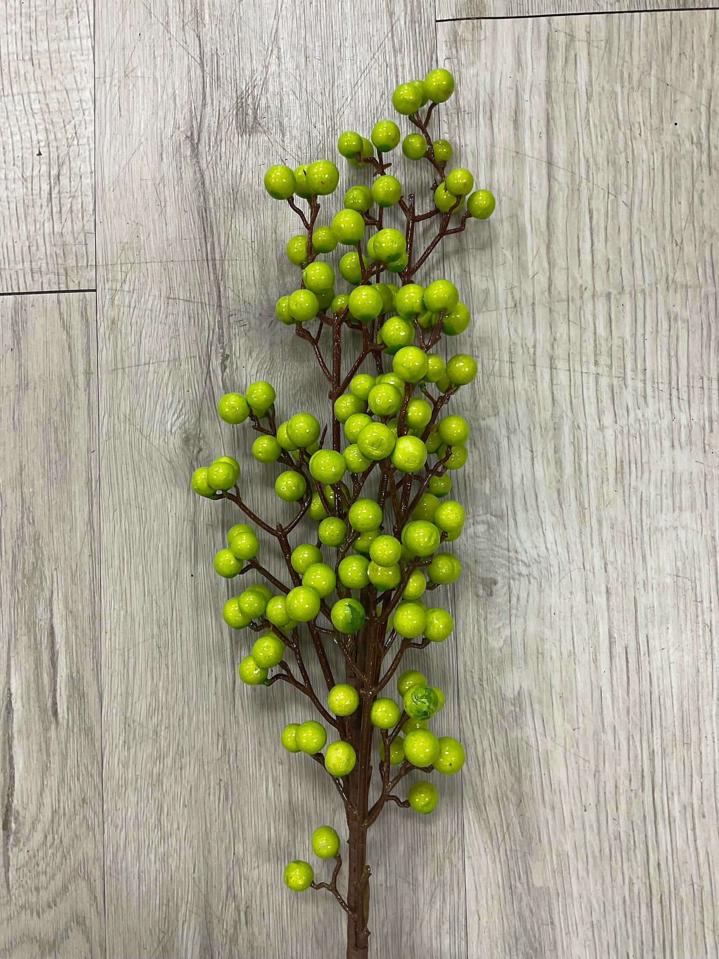 Apple Green Berries