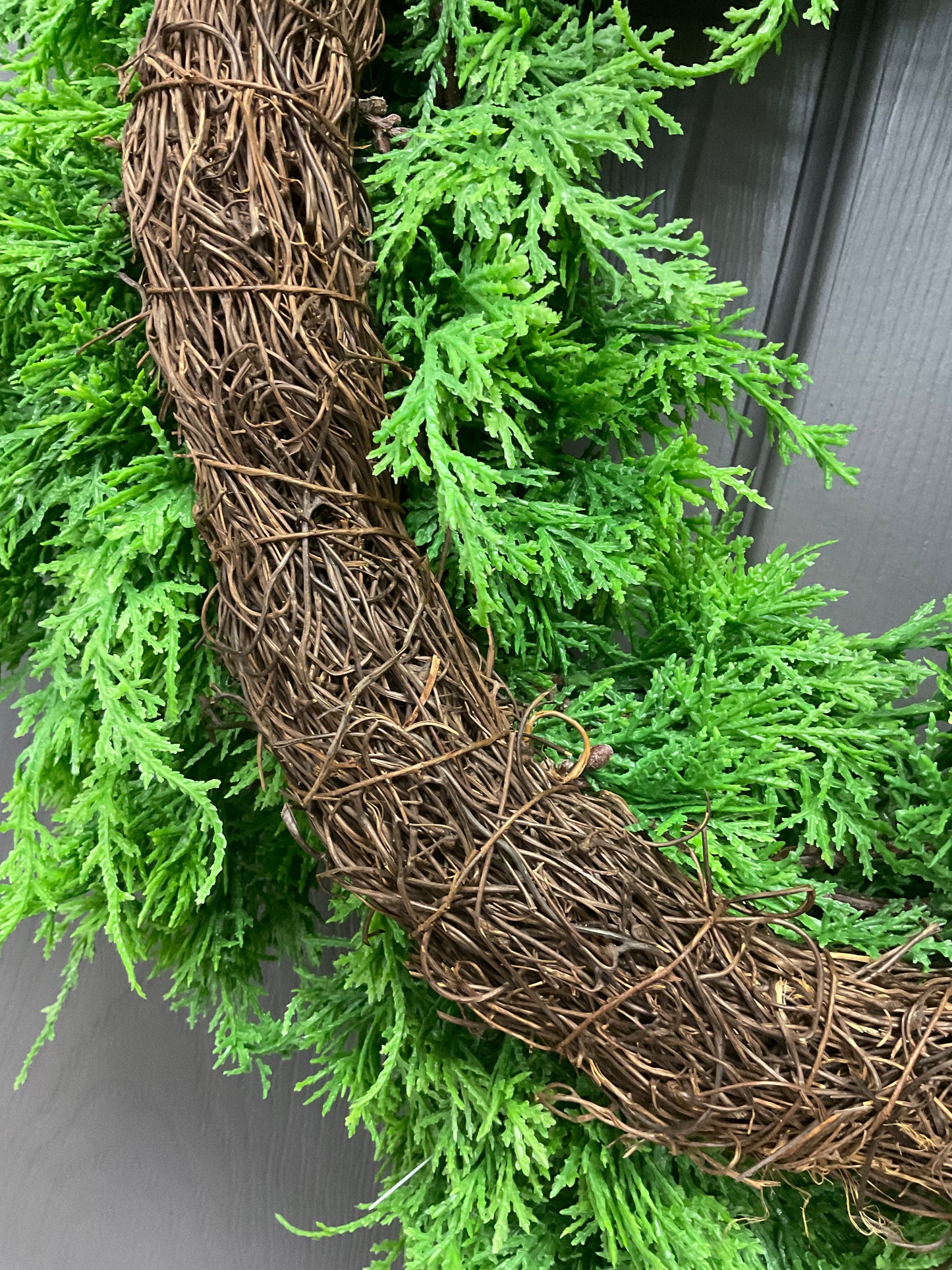 Fresh Touch Northern Cedar Wreath