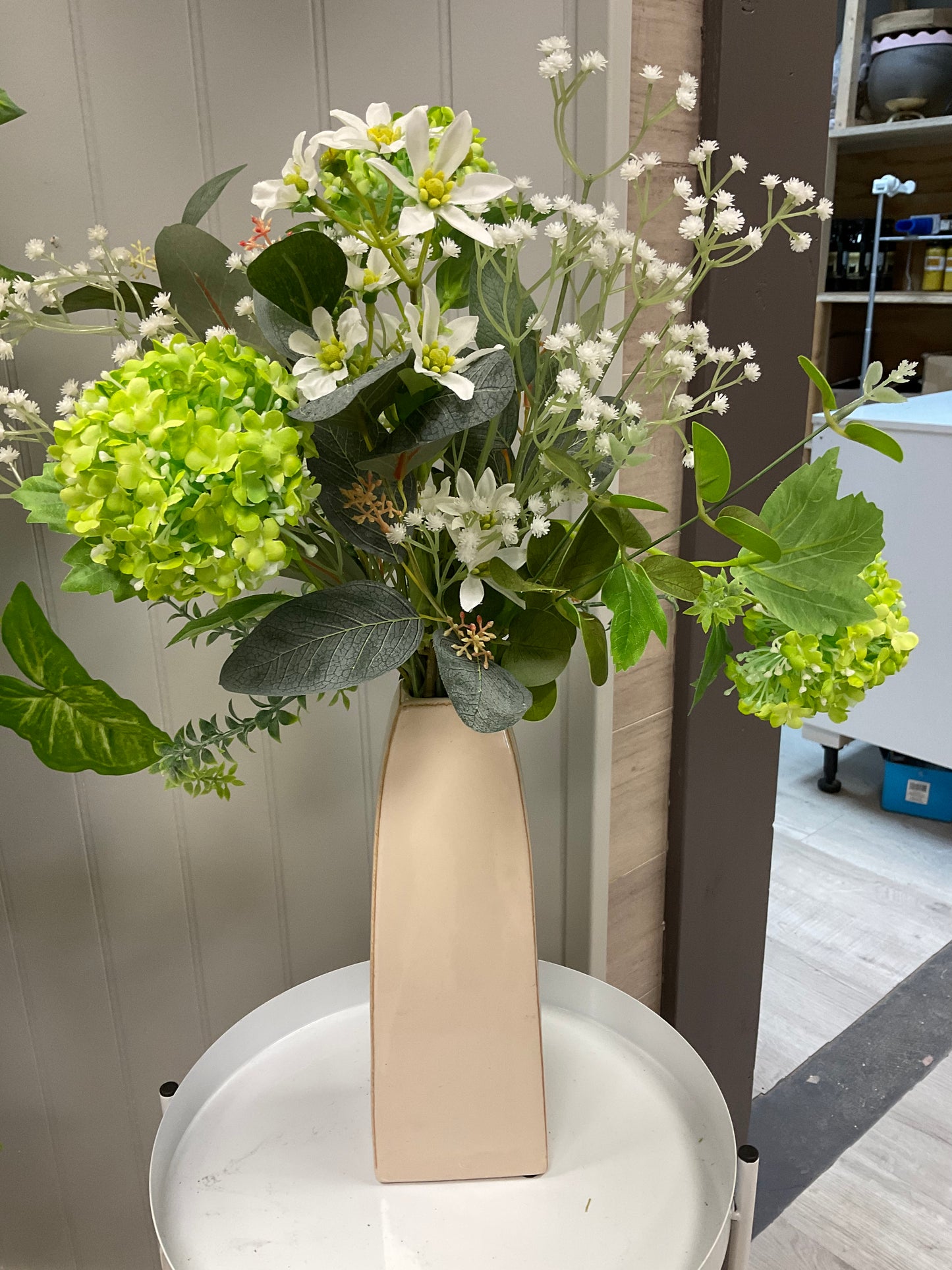 Jaida Vase Arrangement