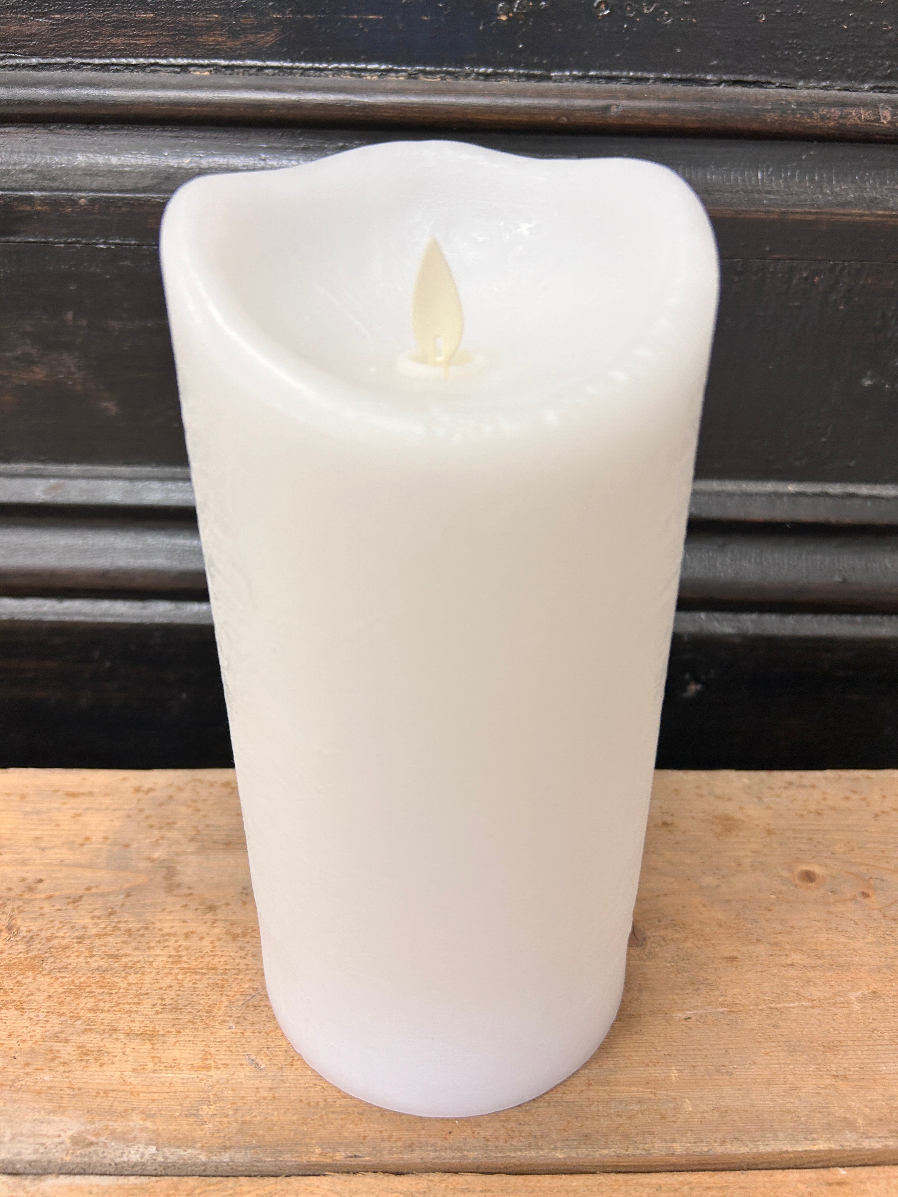 Moving Flame Candle Pillar