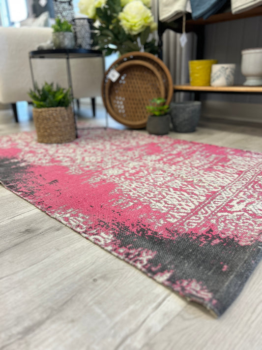 Noble Throw Rug 4X6