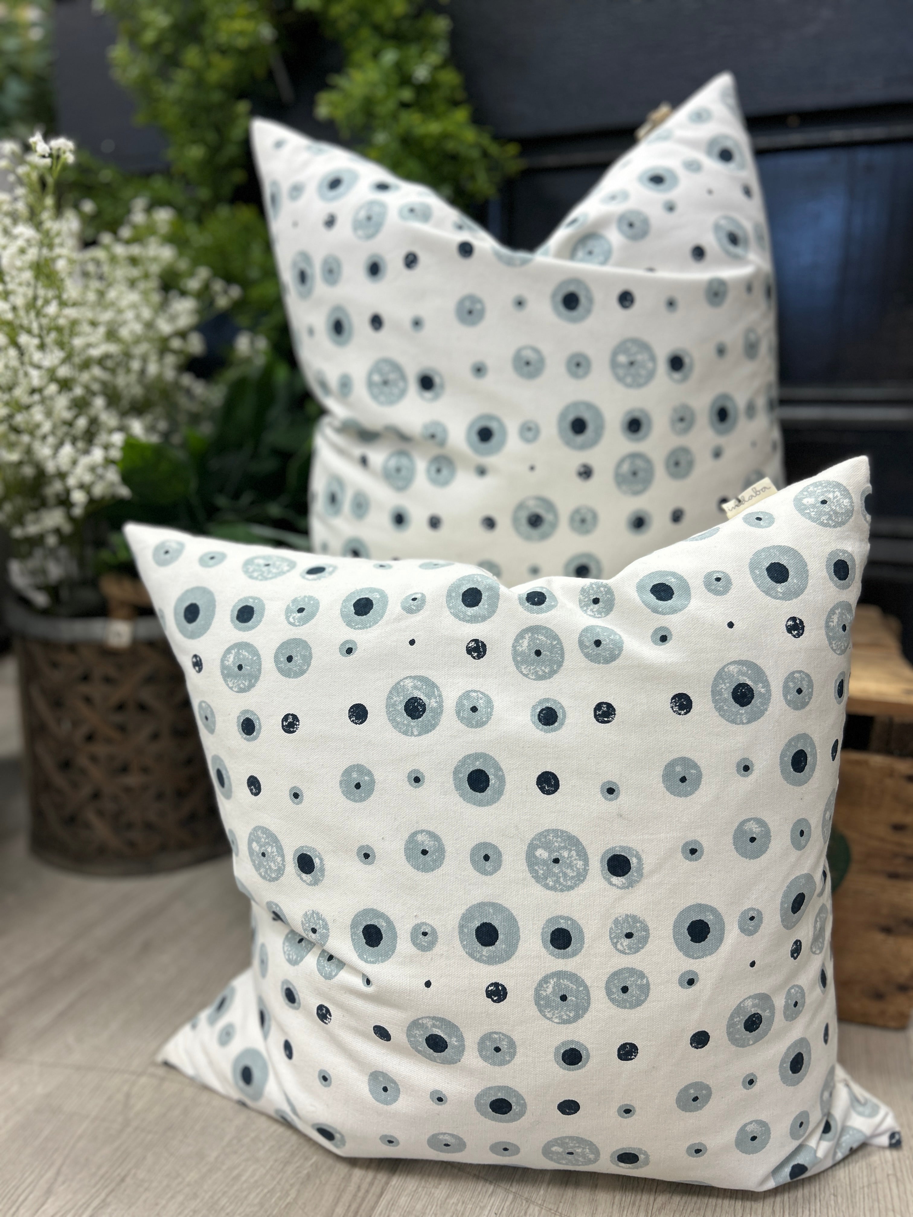 Anemone Pillow
